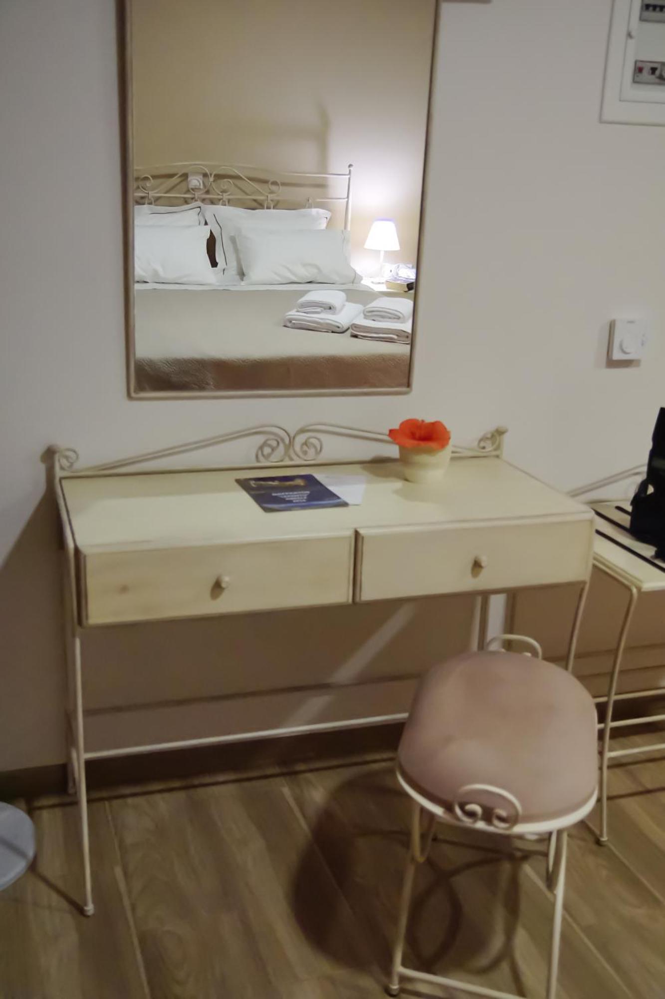 Treanto Nafpaktos Boutique Hotel Стая снимка